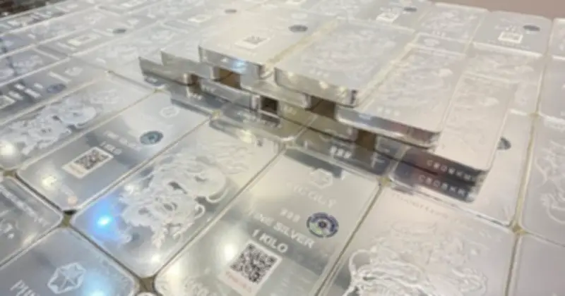 Giá bạc giảm mạnh trong nước, thế giới biến động quanh ngưỡng 75 USD/ounce