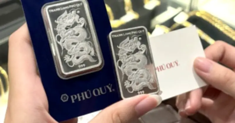 Giá Bạc Sụt Giảm Mạnh Sau Biến Động Chính Trị Trung Đông, Phú Quý Cập Nhật Mới