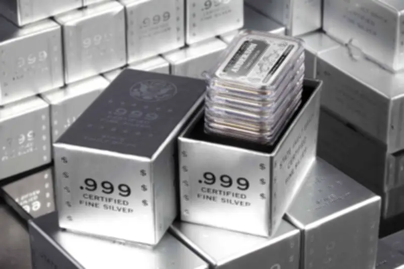 Giá bạc thế giới hồi phục 1,53% sau tín hiệu chính trị, trong nước tăng nhẹ