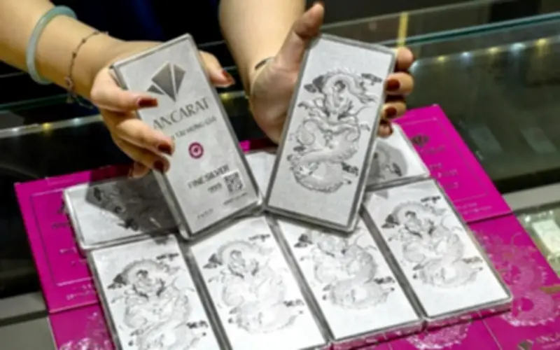 Giá bạc trong nước tăng phi mã, bứt phá mạnh do ảnh hưởng từ thị trường thế giới