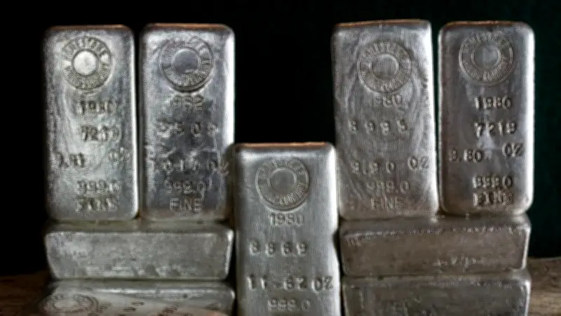Giá Bạc Trong Nước Và Thế Giới Biến Động Mạnh Sáng 11/4