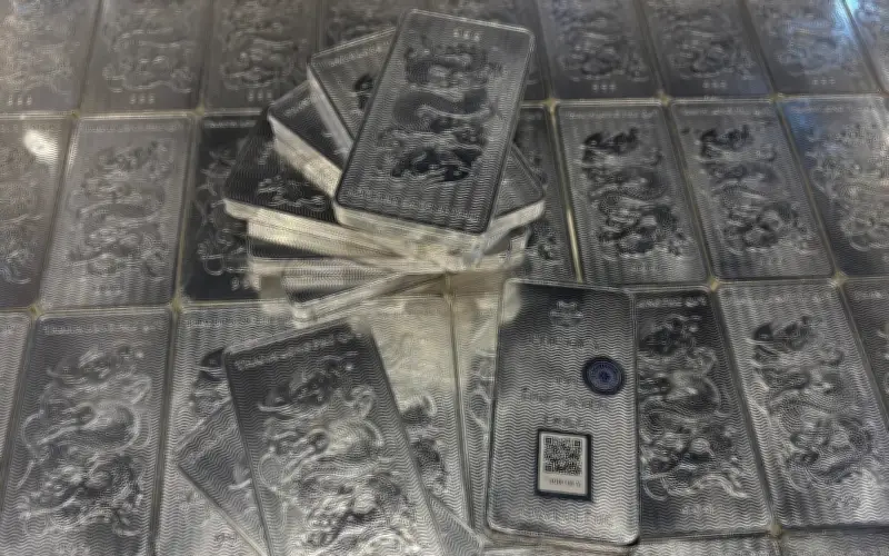 Giá bạc trong nước vọt lên 82 triệu đồng/kg, tăng mạnh theo đà thế giới