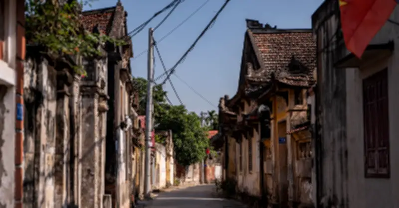 Giữ Hồn Làng Trong Nhịp Đổi Mới: Bài Toán Khó Của Phát Triển Nông Thôn