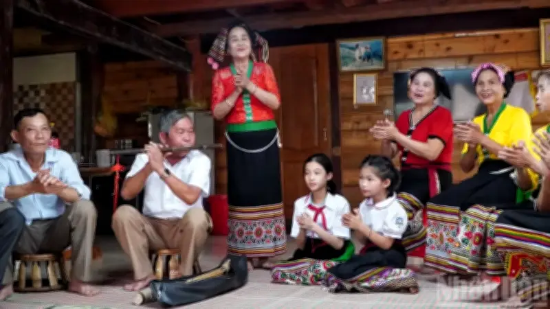 Già làng, nghệ nhân: 'Người giữ lửa' văn hóa trước thách thức thời đại mới