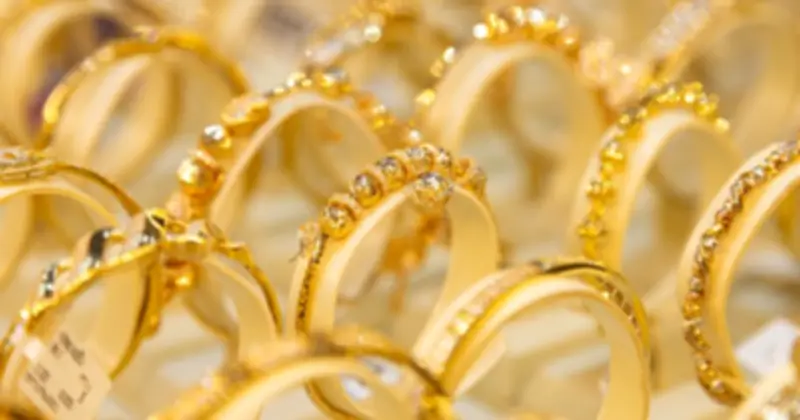 Giá Vàng Lao Dốc Sau Đà Tăng Mạnh, Thị Trường Châu Á Biến Động