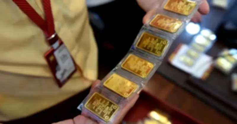 Giá vàng SJC giảm dồn dập 6 lần, chênh lệch mua bán vẫn cao 4 triệu đồng/lượng