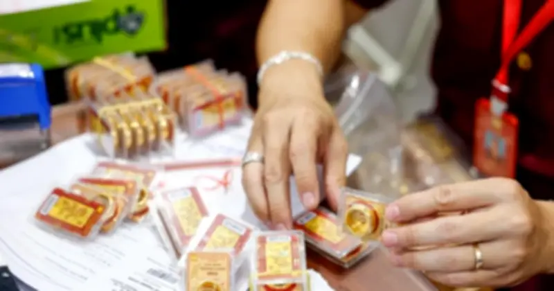 Giá vàng SJC giảm mạnh 3,2 triệu đồng/lượng, chênh lệch mua bán nới rộng