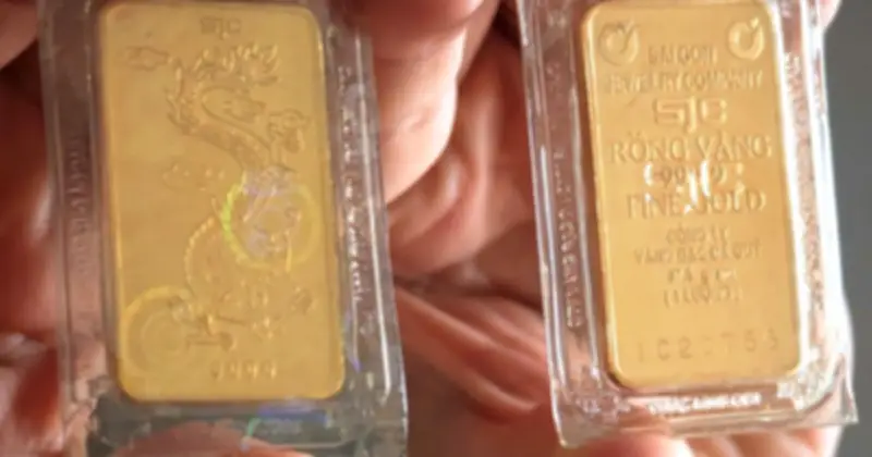 Giá vàng SJC giảm mạnh, chênh lệch mua bán tăng cao