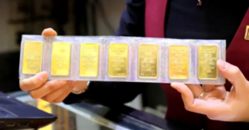 Giá vàng SJC tăng mạnh thêm 3,1 triệu đồng, thế giới vượt 4.710 USD/ounce