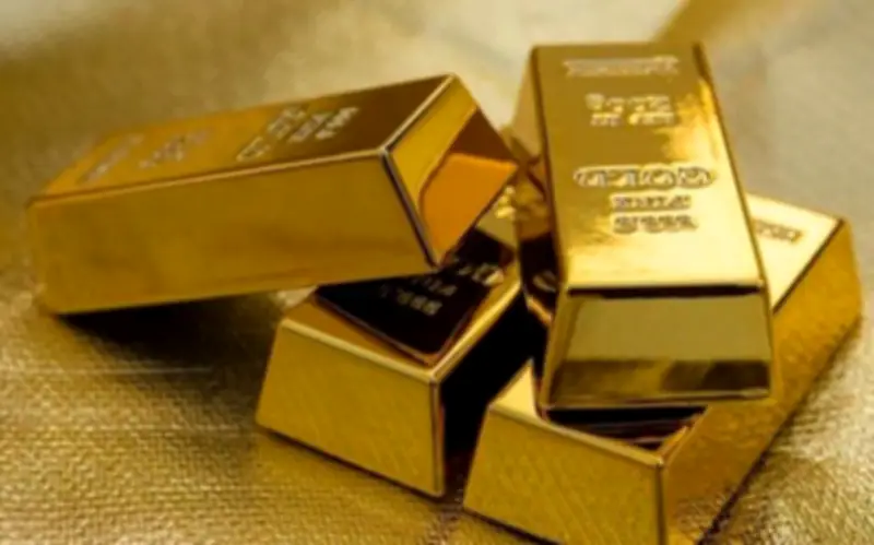 Giá vàng trong nước giảm sâu, vàng thế giới mất hơn 120 USD