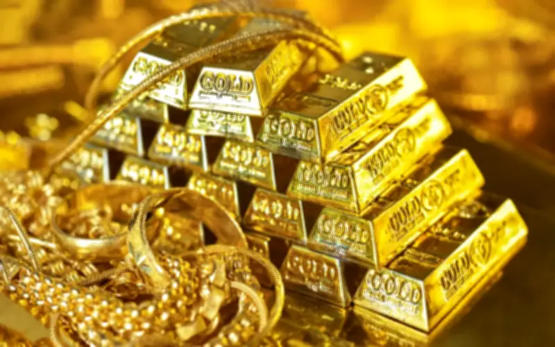 Giá vàng trong nước lao dốc cuối ngày 8/4, chênh lệch với thế giới vẫn cao