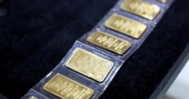 Giá vàng trong nước đồng loạt giảm sâu, vàng thế giới tăng vọt lên 4.753 USD