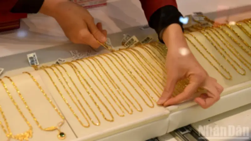 Giá vàng trong nước tăng mạnh 3 triệu đồng/lượng sau thỏa thuận ngừng bắn Mỹ-Iran