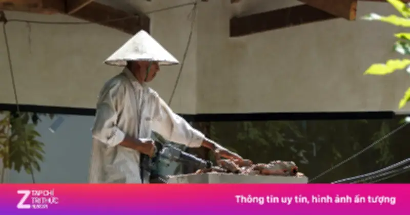 Giá vật liệu tăng nóng: Người dân hoãn xây, nhà thầu 'gồng lỗ'