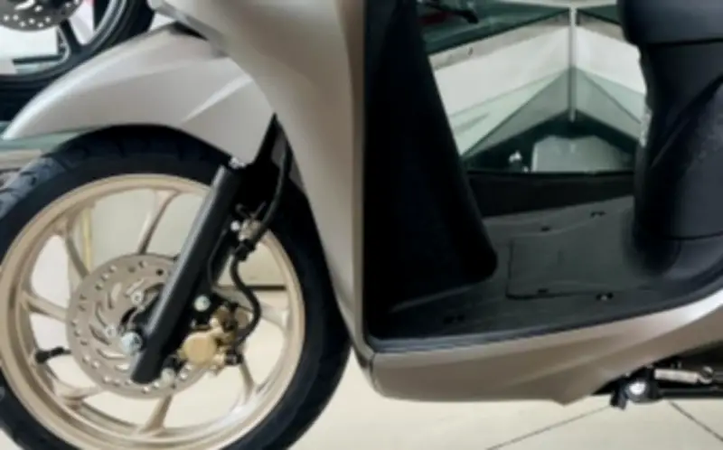 Giá xe Honda Vision giảm mạnh tại đại lý, khách hàng đổ xô mua