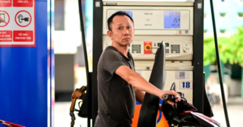 Giá xăng dầu hôm nay 14/4: Dầu thế giới quay đầu giảm, trong nước hạ nhanh