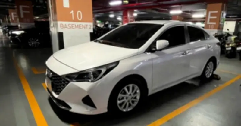 Giá xăng tăng cao, chuyên gia cảnh báo thói quen để bình cạn gây hại ô tô