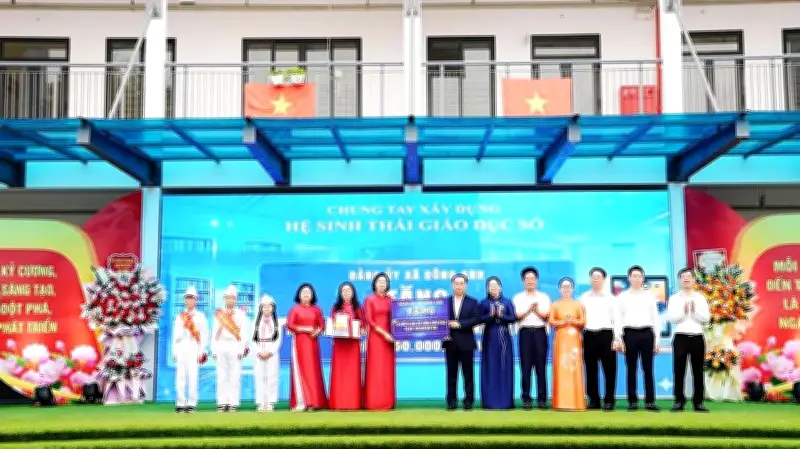 Gia Lai tuyển 60 điều dưỡng sang Đức, HUTECH tổ chức ngày hội công nghệ lớn