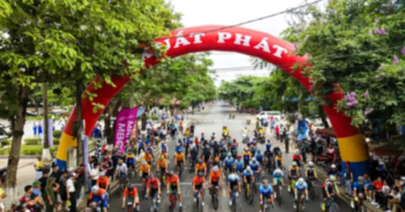 Giải đua xe đạp Quảng Trị 2026 khai mạc tại Thành cổ với thông điệp hòa bình