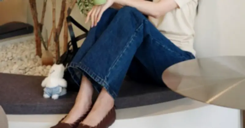 Giày Búp Bê Đế Bệt: Biểu Tượng Linh Hoạt Cho Phong Cách Sống Hiện Đại