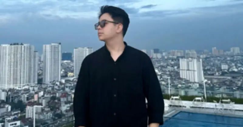 Giây Phút Cân Tử Của Nam Sinh Viên Sau Cơn Đột Quỵ Trên Sân Bóng Phủi