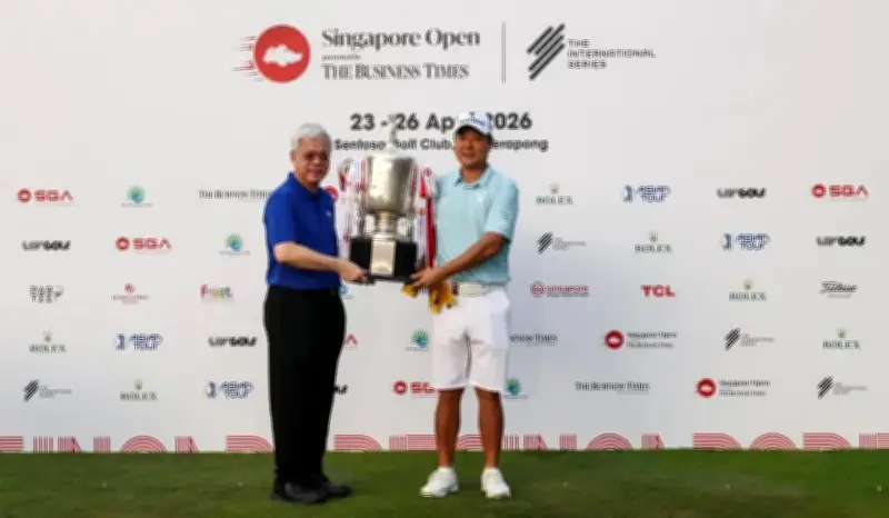 Golfer Hàn Quốc Ham Jeong-woo lần đầu vô địch Singapore Open