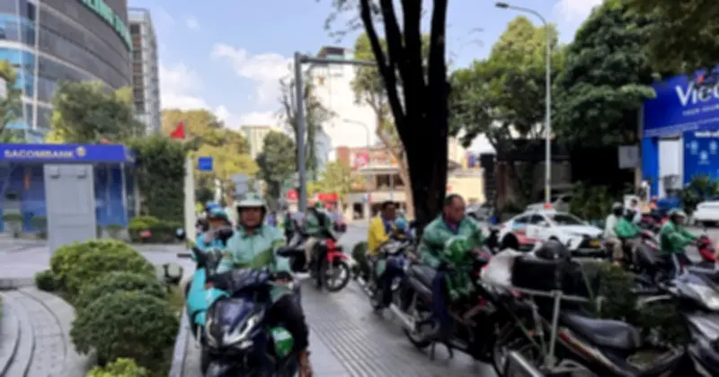 Grab tăng phí dịch vụ từ 28/4, Be và đối thủ giữ nguyên giá