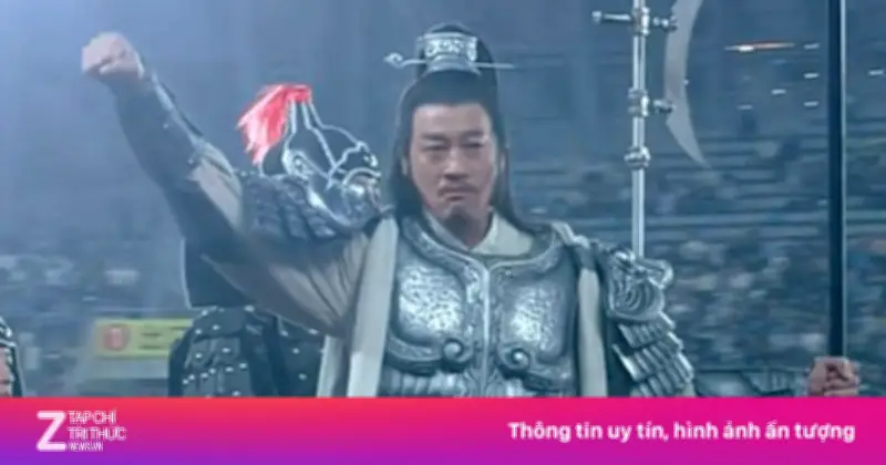 Hà Nhuận Đông hóa thân Hạng Vũ, thổi bùng sân bóng đá Trung Quốc