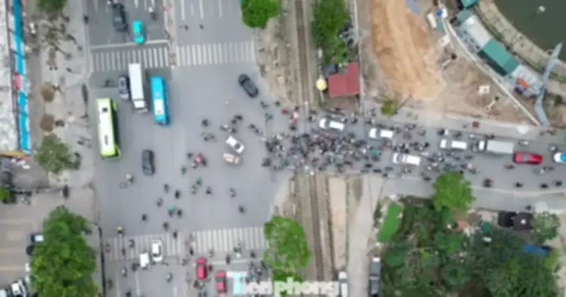 Hà Nội cấm rẽ phải từ Giải Phóng vào Nguyễn Hữu Thọ, tài xế cần lưu ý