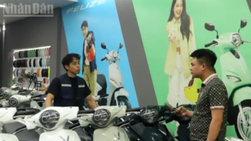 Hà Nội dẫn đầu xu hướng xe điện, biến thách thức ô nhiễm thành cơ hội giao thông xanh