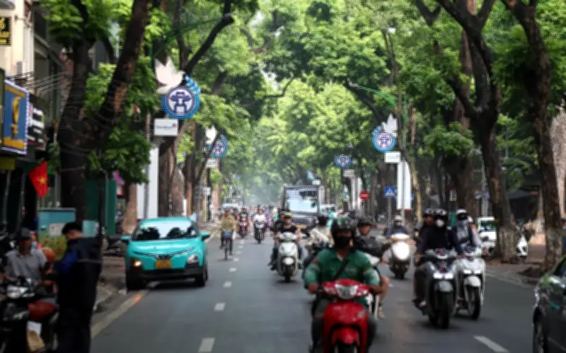 Hà Nội hỗ trợ tới 20 triệu đồng khi chuyển xe xăng sang xe điện