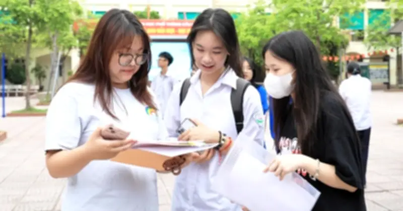 Hà Nội: Học sinh bắt đầu đăng ký thi vào lớp 10 công lập năm học 2025-2026