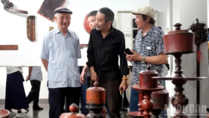 Hà Nội khai mạc chuỗi hoạt động 'Chạm nghề phố cổ' kỷ niệm 51 năm Giải phóng miền Nam