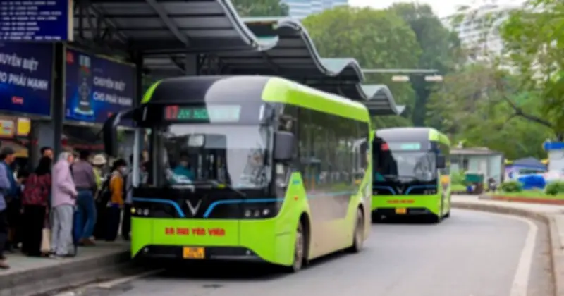 Hà Nội phủ nhận thông tin miễn phí xe buýt toàn dân, TP.HCM lên kế hoạch chi 7.000 tỷ đồng