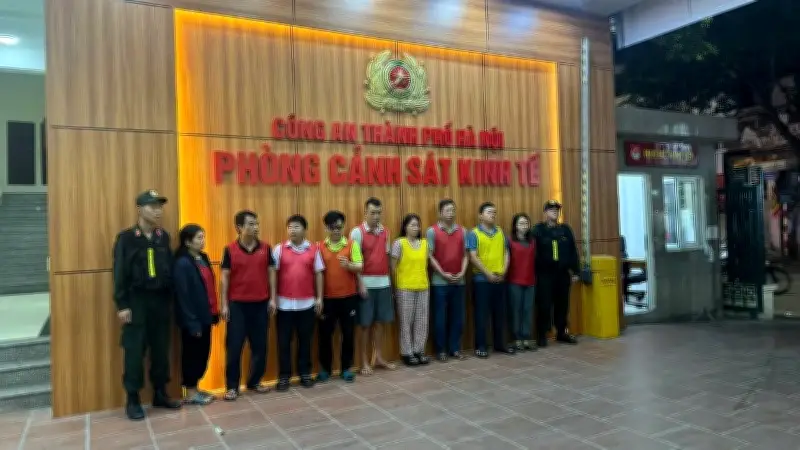 Hà Nội: Phát Hiện Đường Dây Thịt Lợn Bệnh Vào Trường Học, Khởi Tố 8 Bị Can