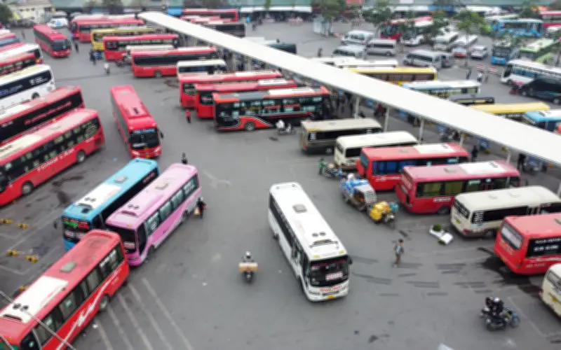 Hà Nội tăng cường 500 xe dịp lễ Giỗ Tổ và 30/4, kiểm soát chặt giá vé