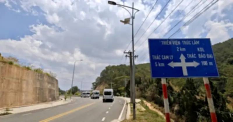 Hệ thống chiếu sáng xuống cấp tại Hồ Tuyền Lâm: Nguy cơ tai nạn và thách thức an ninh