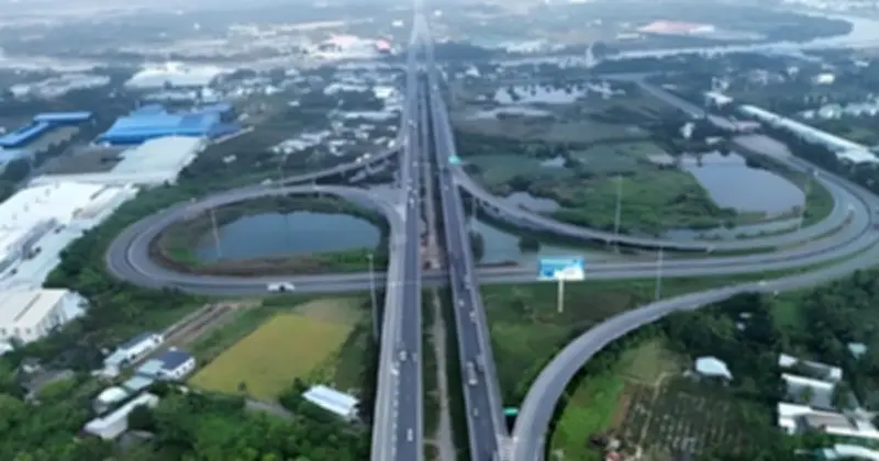 Hạ tầng giao thông liên vùng thúc đẩy phát triển bất động sản khu Tây TP.HCM