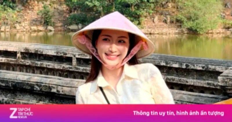 Hòa Minzy và bạn trai Đại úy Thăng Văn Cương đưa con trai du lịch Huế