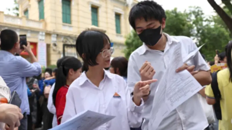 Học Sinh Lớp 12 Bắt Đầu Thử Đăng Ký Thi Tốt Nghiệp THPT 2026 Từ 17/4