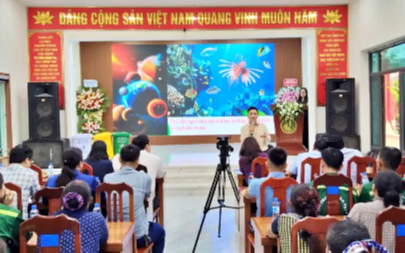 Hải Phòng tuyên truyền Luật Bảo vệ môi trường và hướng dẫn phân loại rác tại xã Việt Khê
