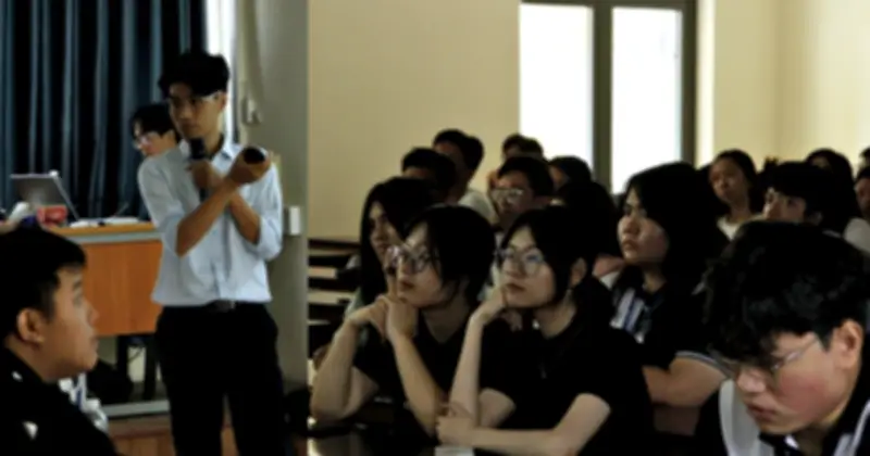 Hội thảo thiên văn TP.HCM khám phá bí ẩn hố đen và vũ trụ sơ khai qua dữ liệu James Webb