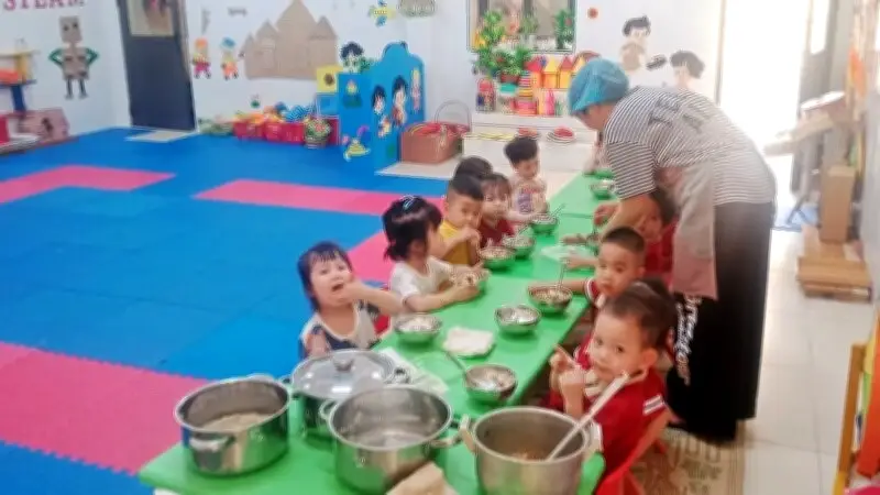 Hiệu Trưởng Mầm Non Hòa Bình Bị Đình Chỉ Vì Thịt Lợn Nhiễm Virus Dịch Tả Lợn Châu Phi