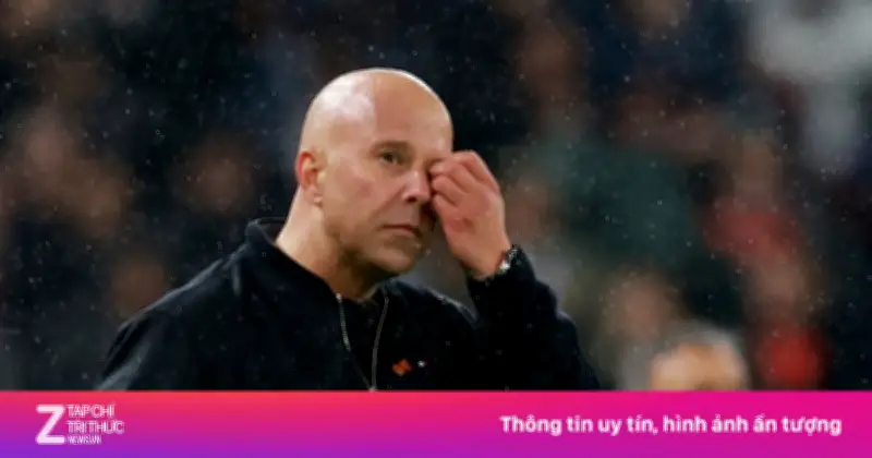 HLV Arne Slot bị chỉ trích dữ dội sau thất bại 0-4 của Liverpool trước PSG