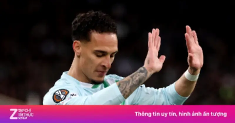 HLV Pellegrini Lo Ngại Thể Trạng Của Antony, Tiền Đạo Real Betis Không Đủ Sức Đá 90 Phút