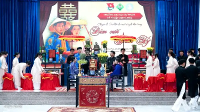 Hơn 1.200 sinh viên tham gia tái hiện khoa thi xưa và đám cưới Nam Kỳ tại Vĩnh Long