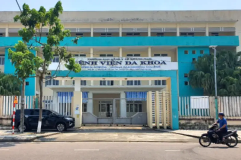 Hơn 20 cán bộ nhân viên bệnh viện bị nợ lương suốt hơn 3 năm liên tục