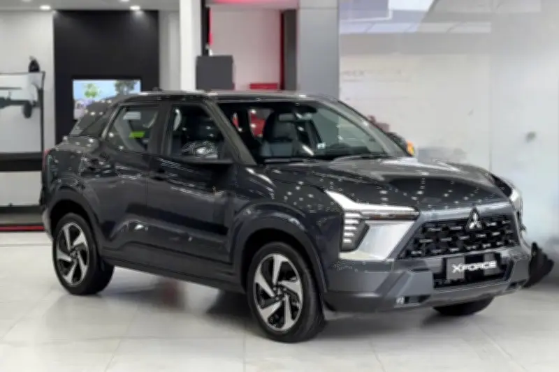 Hãng Hàng Không Hỗ Trợ Lệ Phí Trước Bạ Xe Force Vẫn Giảm Hơn 70 Triệu Tại Đại Lý