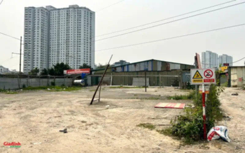 Hàng loạt nhà xưởng trái phép trên đất nông nghiệp tại Thanh Liệt bị cắt điện