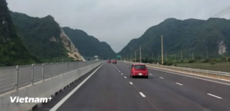 Hàng Loạt Tuyến Cao Tốc Bắc - Nam Bị Cắt Trộm, Phá Hoại Cáp Truyền Dẫn Dữ Liệu